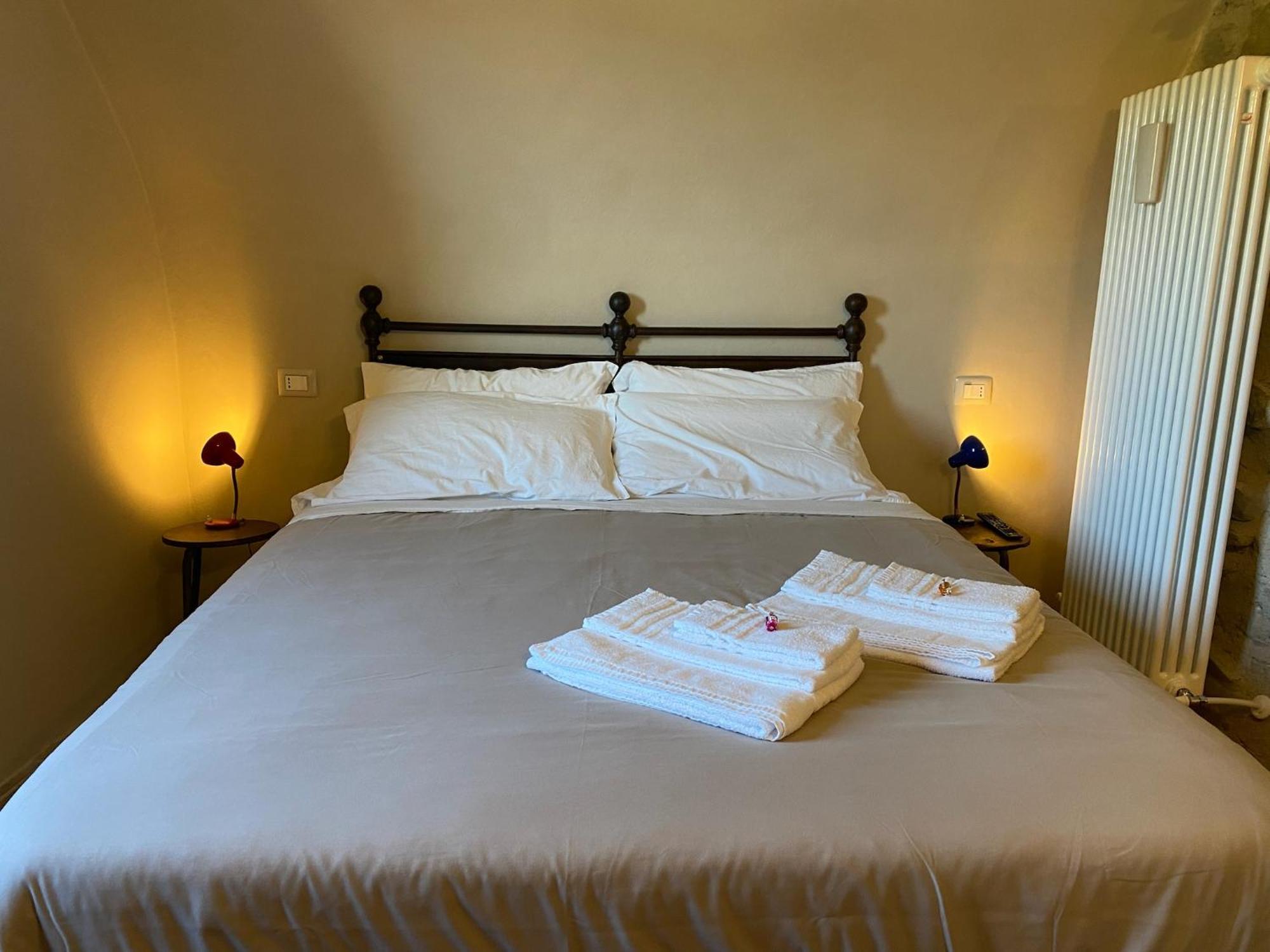La Casa Medievale Suites E Spa Pontremoli Bagian luar foto
