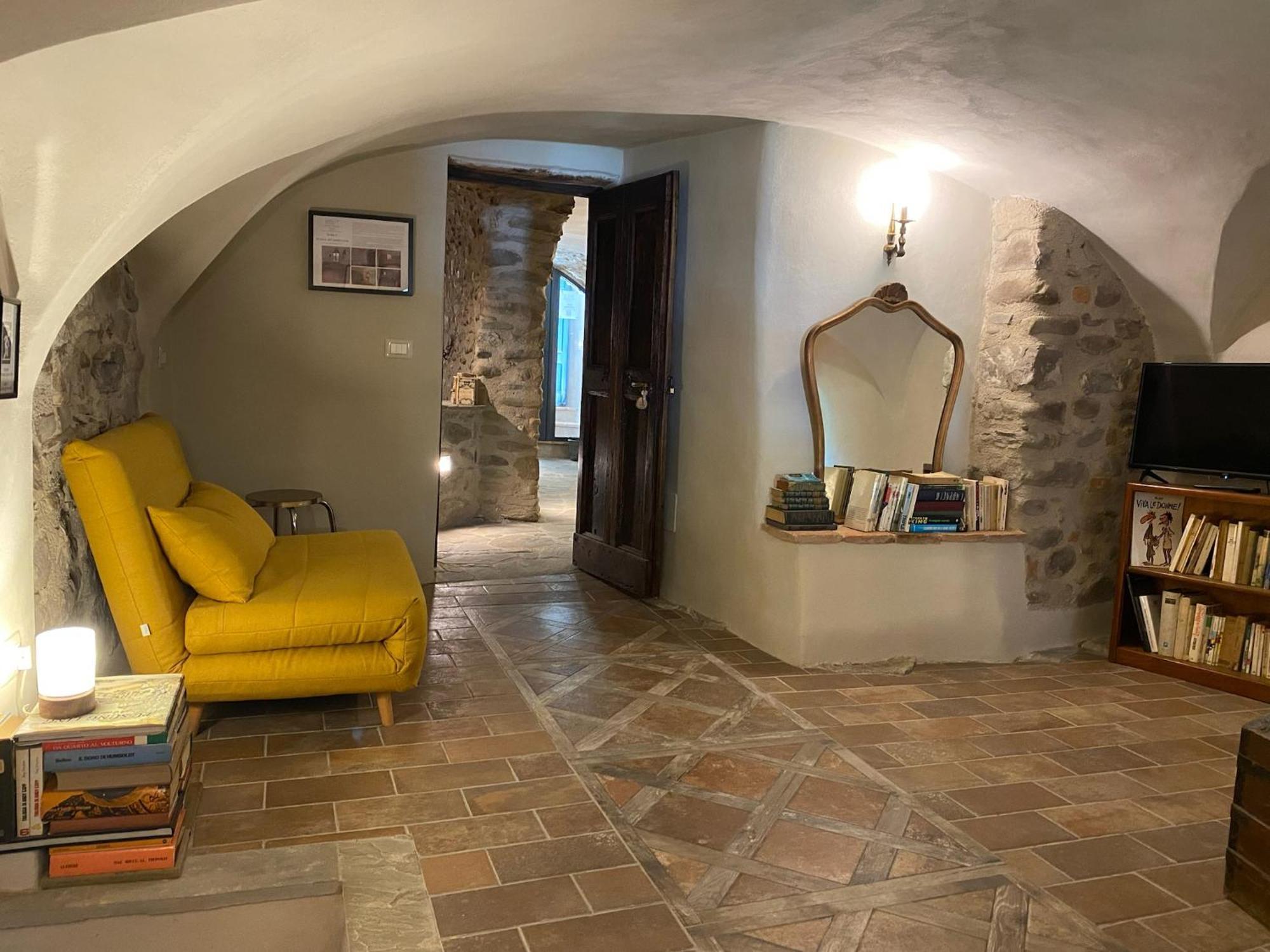 La Casa Medievale Suites E Spa Pontremoli Bagian luar foto