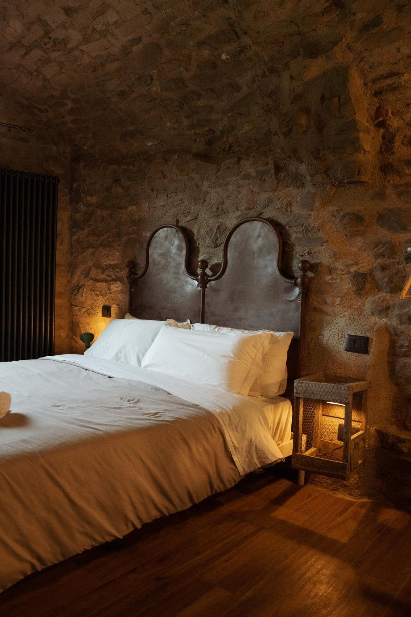 La Casa Medievale Suites E Spa Pontremoli Bagian luar foto