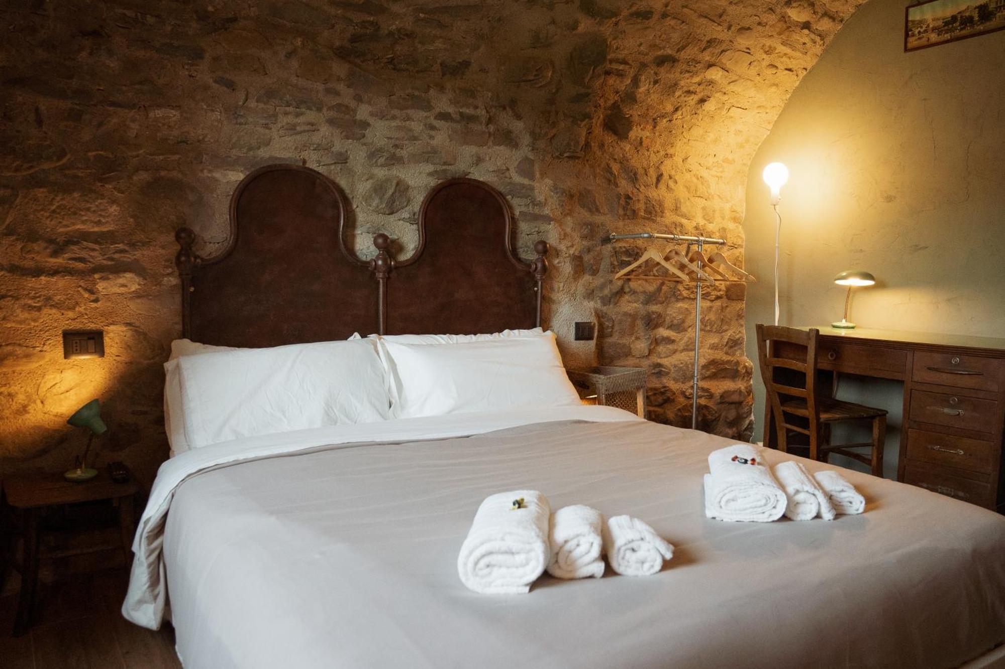 La Casa Medievale Suites E Spa Pontremoli Bagian luar foto